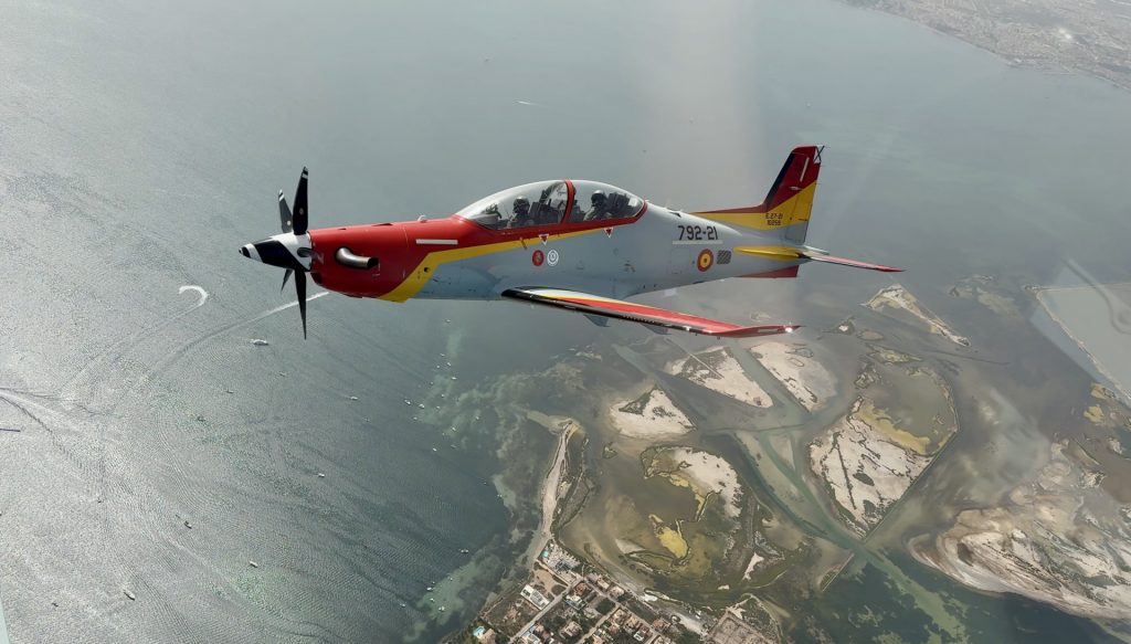 Felipe VI en la despedida de la Patrulla Águila