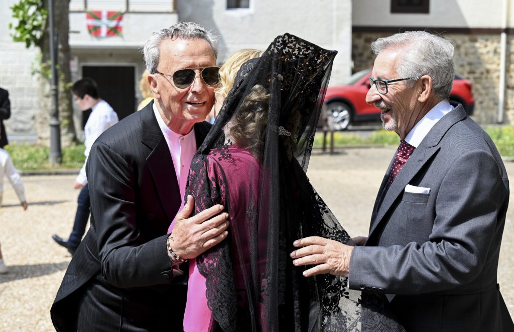 Reunión del clan Ortega Cano José Ortega Cano, Carmen Ortega Cano y Aniceto.