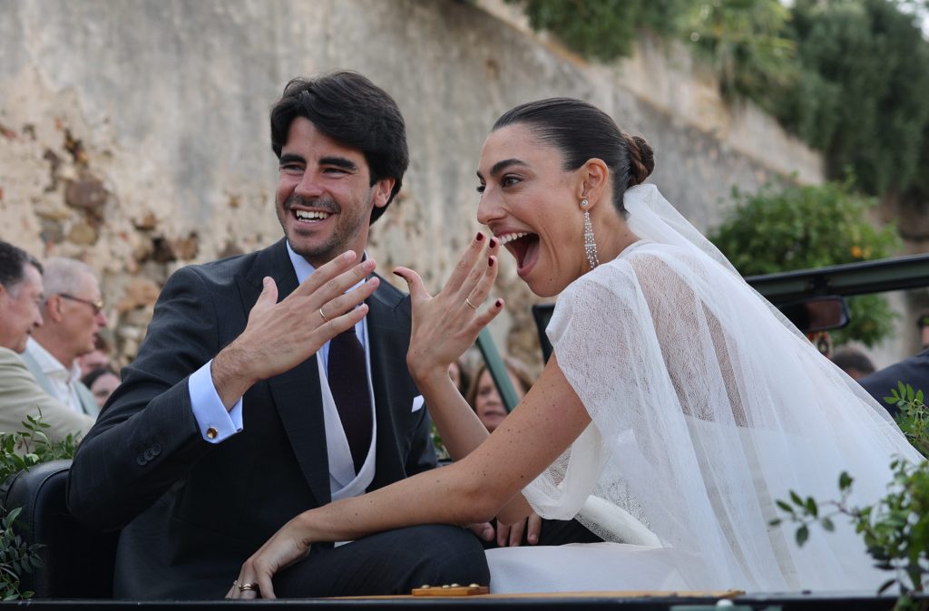 Una boda junto al mar Vicente Benítez y Claudia Jiménez