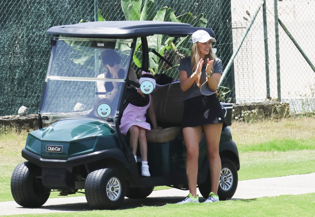 Acompañado por su familia Catherine McDonnell con Elisabeth y Max Gasol