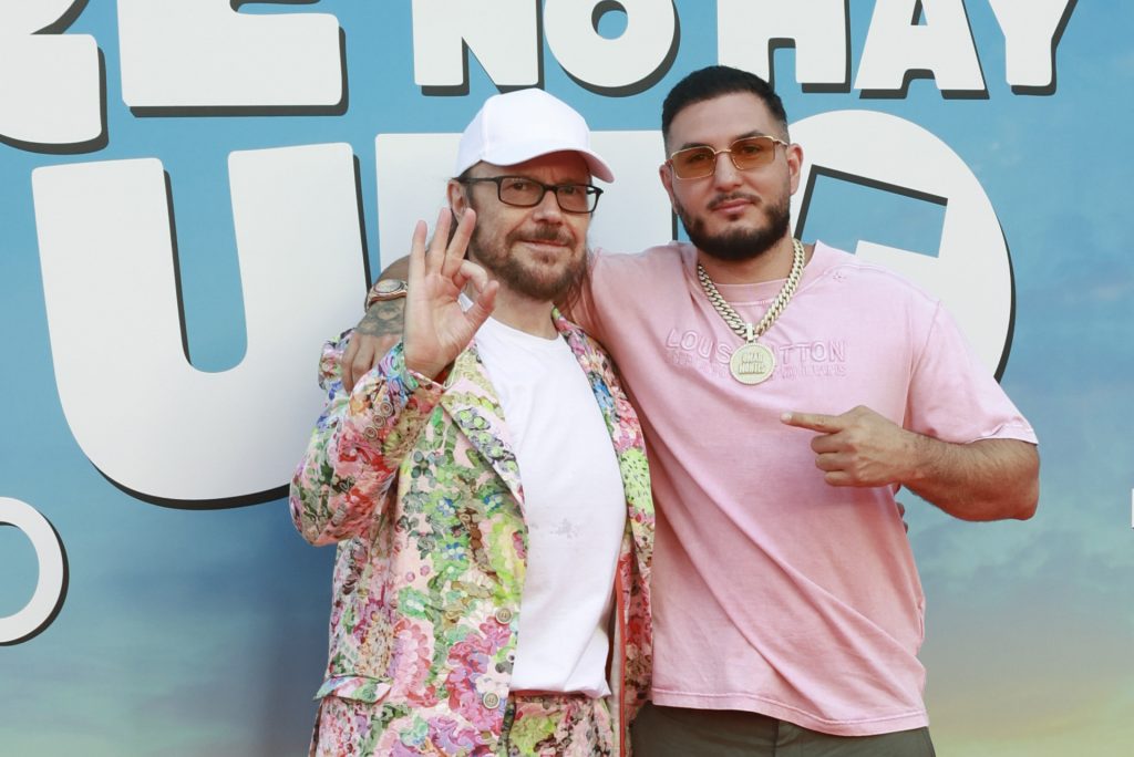 Pasarela de famosos Santiago Segura y Omar Montes
