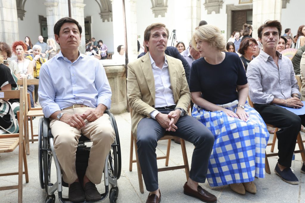 En el Instituto San Isidro José Luis Martínez-Almeida