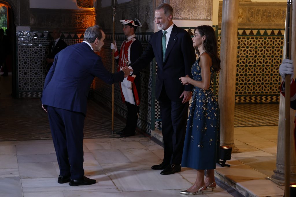 Reina Letizia: complementos de Magrit Los reyes Felipe VI y Letizia