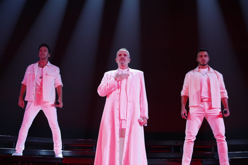 Ovación y nostalgia Miguel Bosé en Madrid