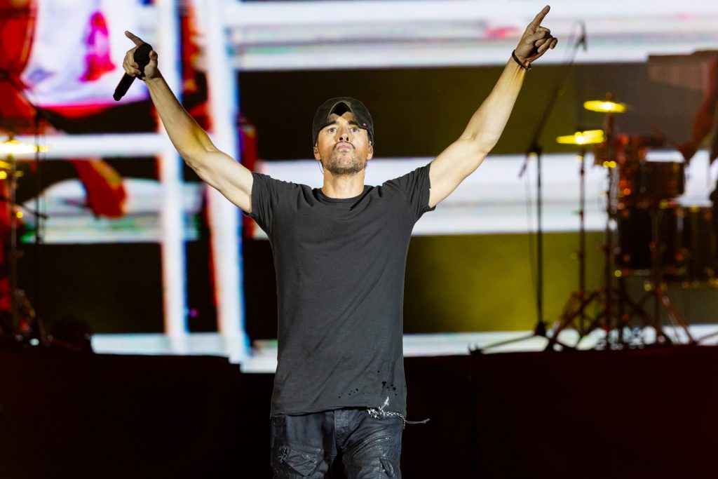 Un regreso simbólico y exclusivo Enrique Iglesias