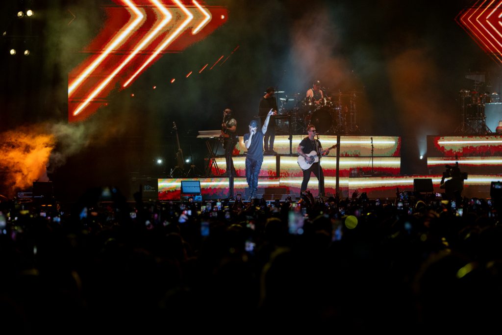 Ovación masiva Enrique Iglesias