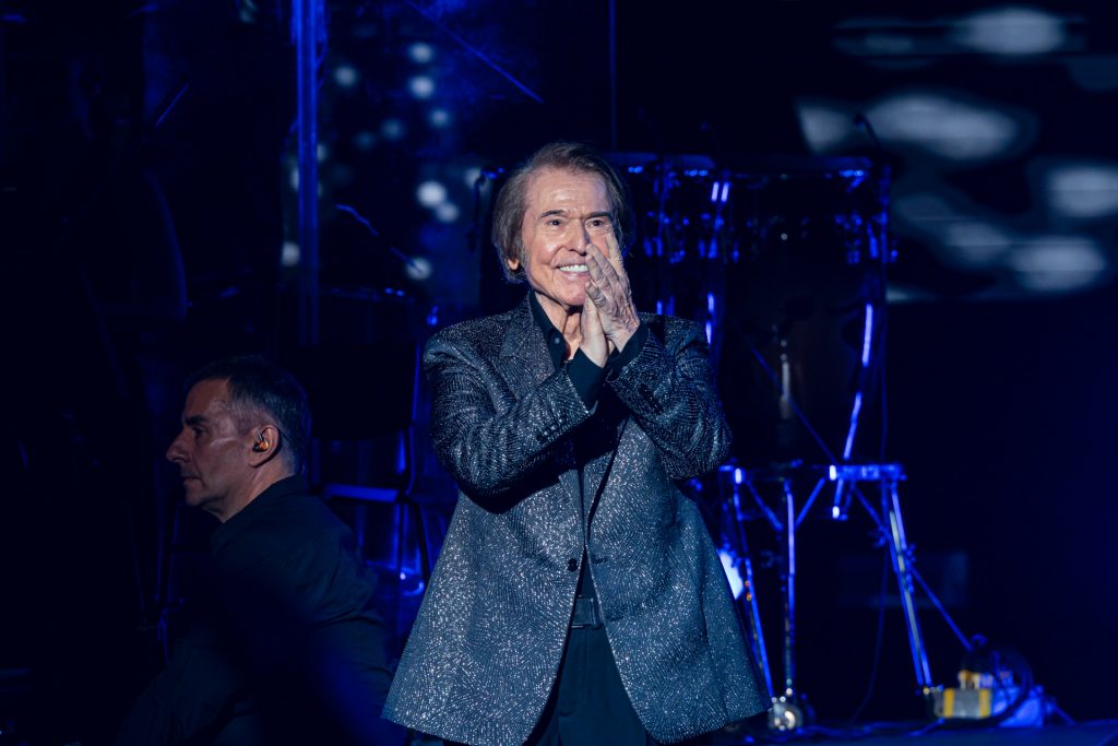 Uno de los grandes mitos vivos Raphael en el Starlite Marbella