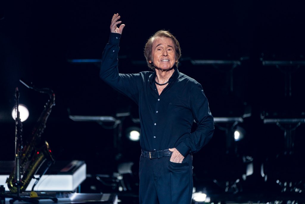 Volvió y conquistó Raphael en el Starlite Marbella