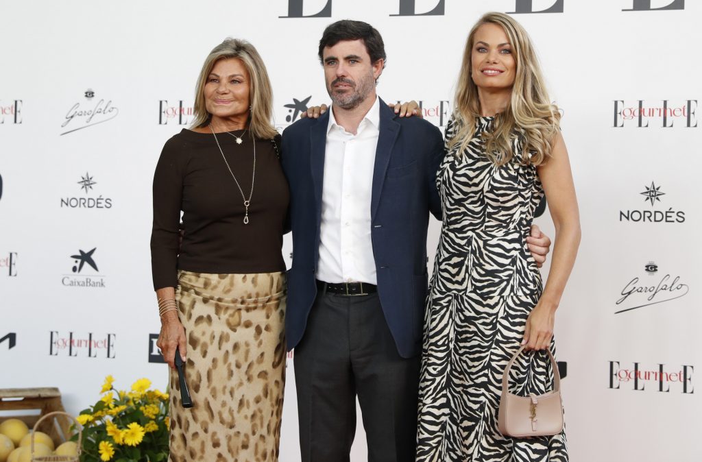 Cari Lapique, Carla Goyanes y Antonio Matos