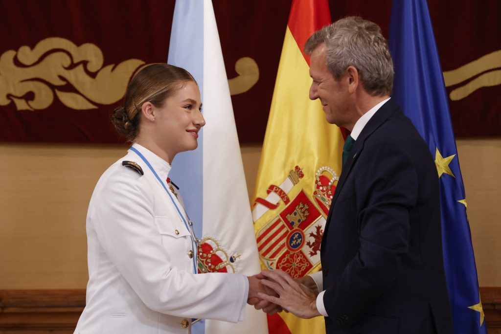 Firmas y símbolos La princesa Leonor recibe la Medalla de Oro de Galicia 2025