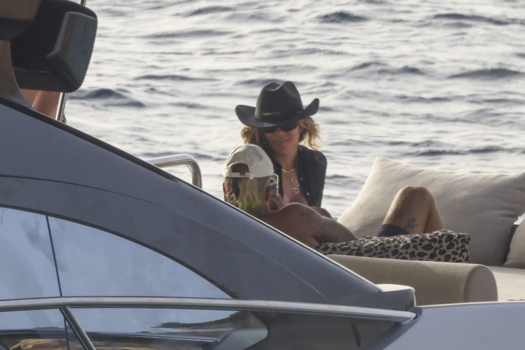 Karol G y Feid, en Formentera