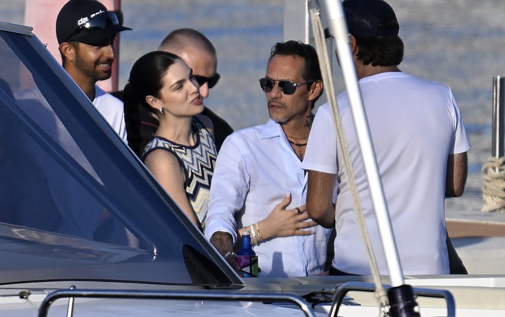 Relax tras los conciertos Marc Anthony y Nadia Ferreira