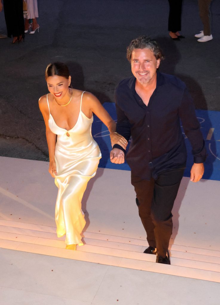 Actuaciones musicales Nicolas Escámez y Eva Longoria