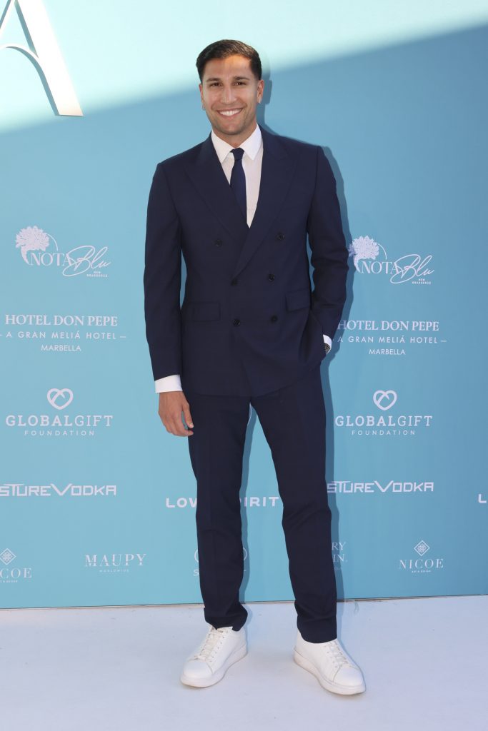 Gianmarco Onestini: traje en gris perla Gianmarco Onestini
