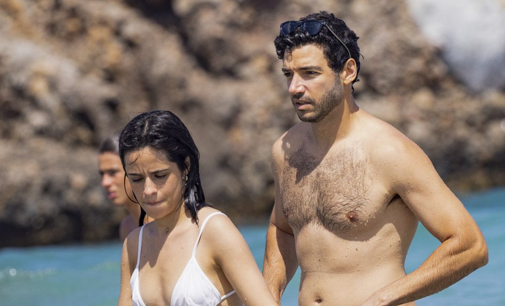 Tras varios meses de relación Camila Cabello y Henry Junior