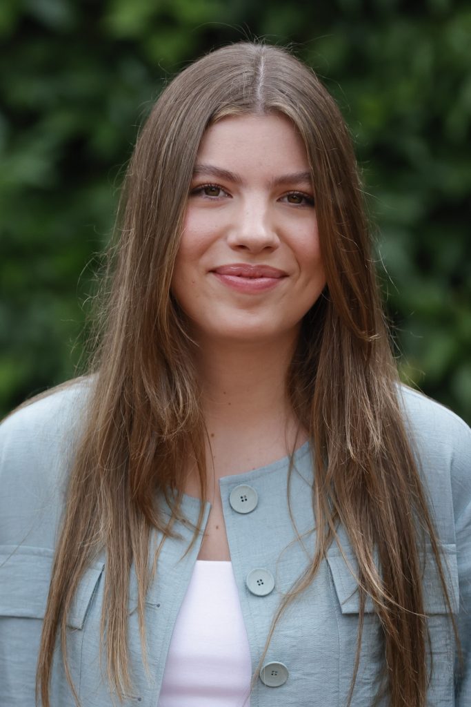 Top blanco igual que su hermana La infanta Sofía