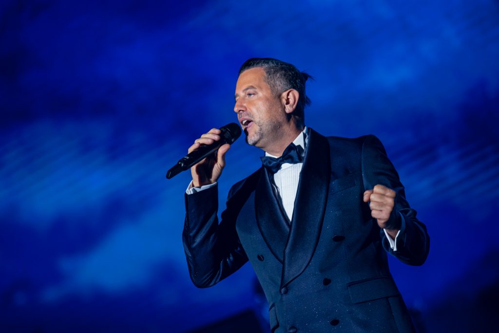 30 millones de discos Sébastien Izambard