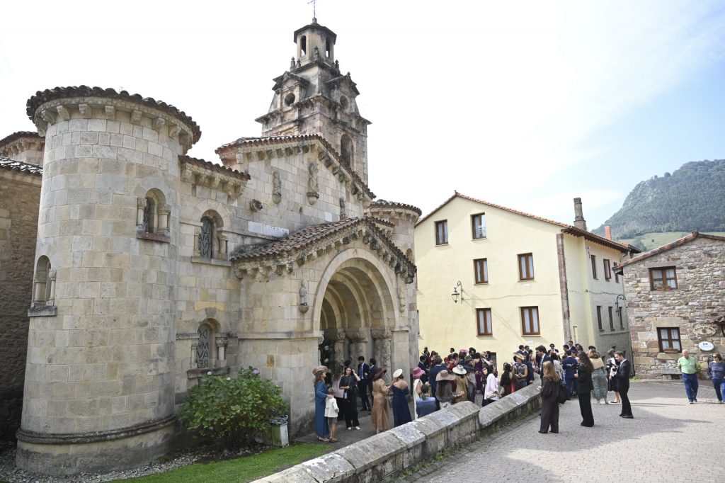 Boda de Pati Cabetas y Adrián Lozano en Cantabria