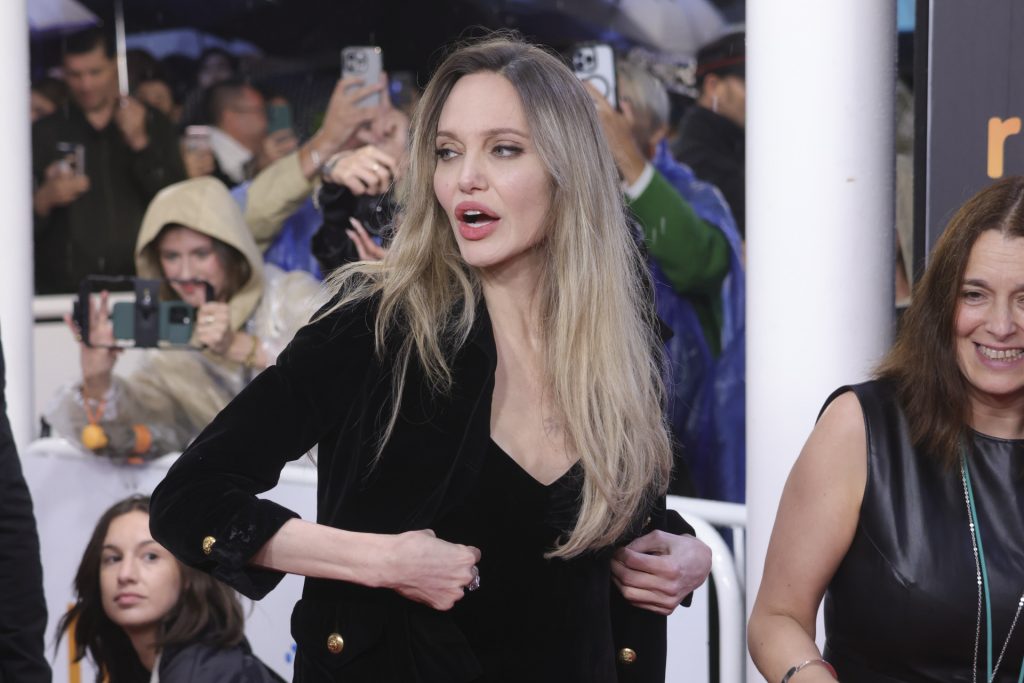 Ambientada en París Angelina Jolie