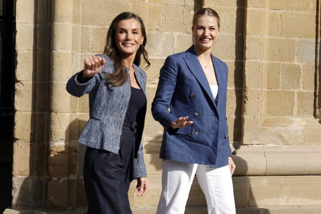 Paradas de alto valor histórico, institucional y educativo Visita oficial de los Reyes y la Princesa a la Comunidad Foral de Navarra
