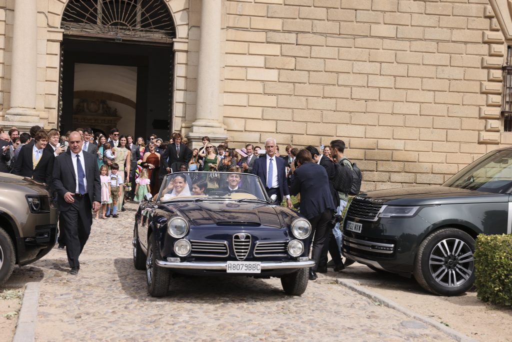Un Alfa Romeo vintage Boda de Lucía Entrecanales y Laszlo Bene