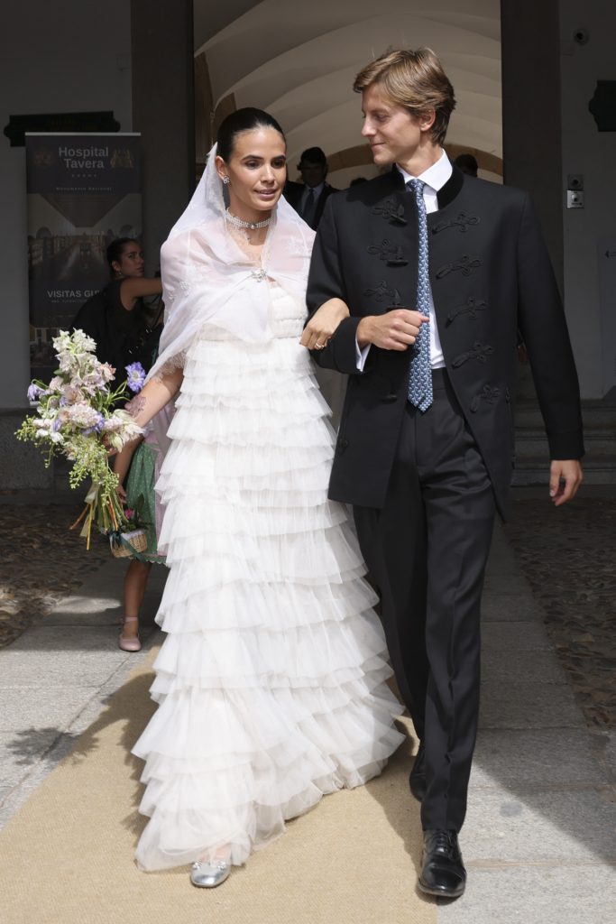 Vestido diseñado por Teresa Helbig Boda de Lucía Entrecanales y Laszlo Bene