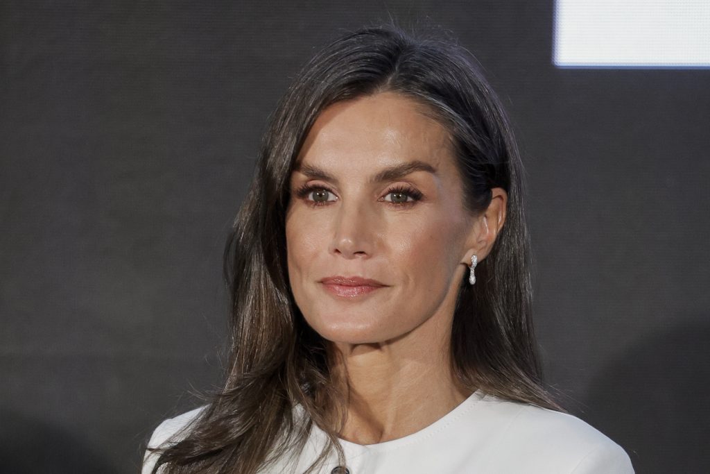 Nuevos pendientes La reina Letizia