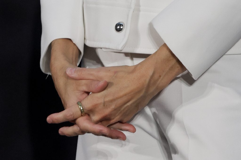 Joyas discretas La reina Letizia