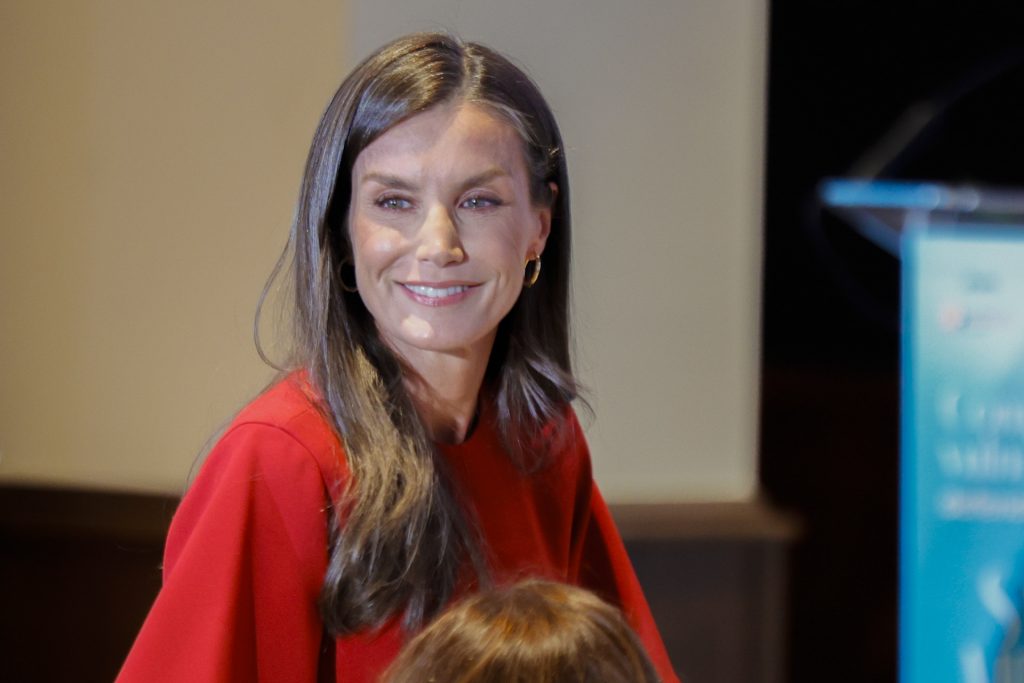 Joyas discretas  La reina Letizia