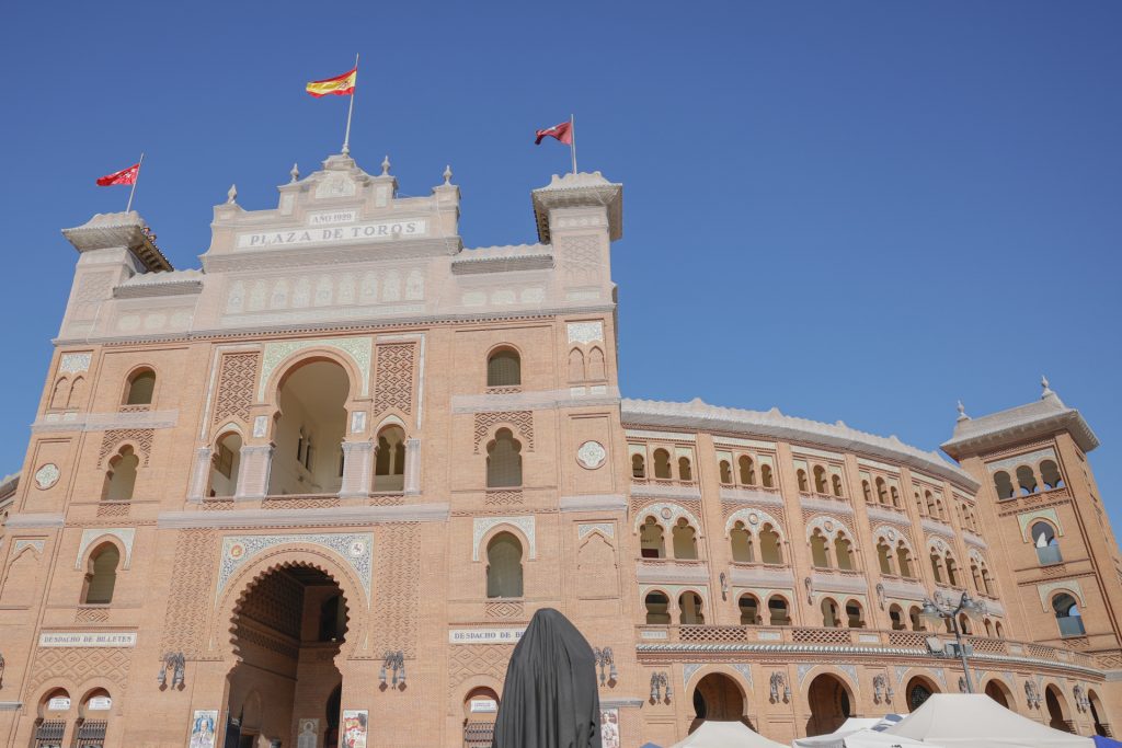 Festejo benéfico para costear la estatua Inauguración de la estatua homenaje a 'Antoñete' en Las Ventas