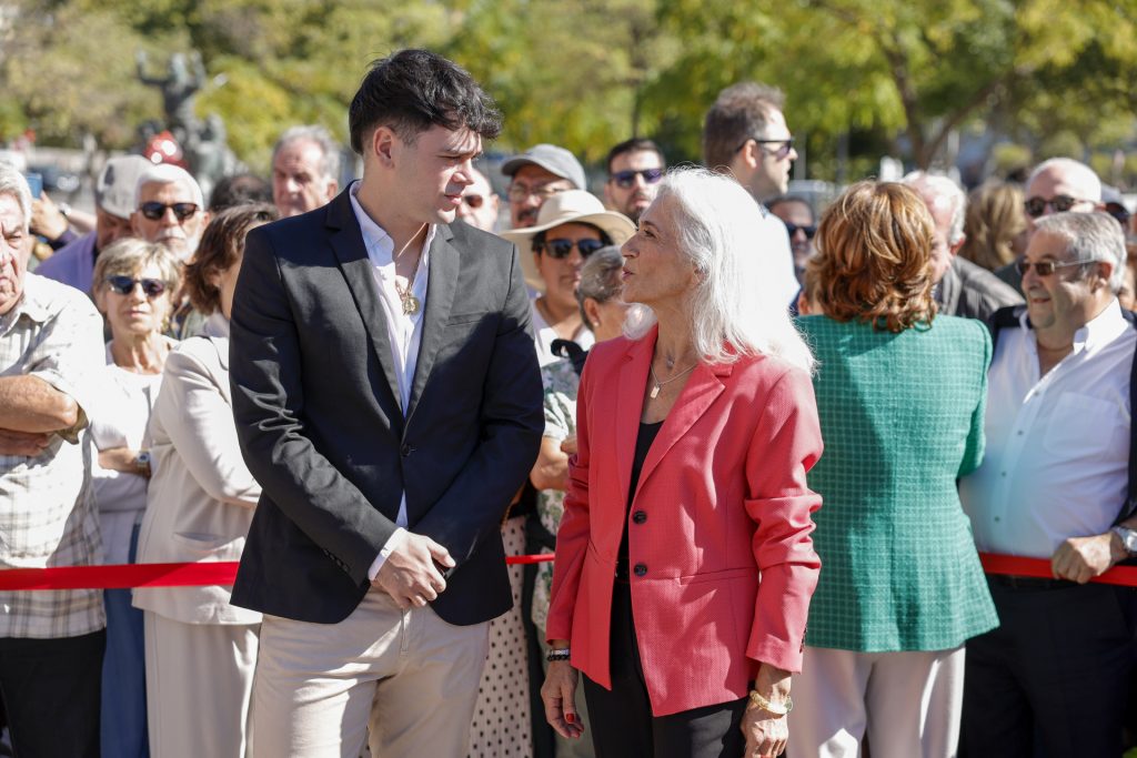 Familia y toreros Inauguración de la estatua homenaje a 'Antoñete' en Las Ventas