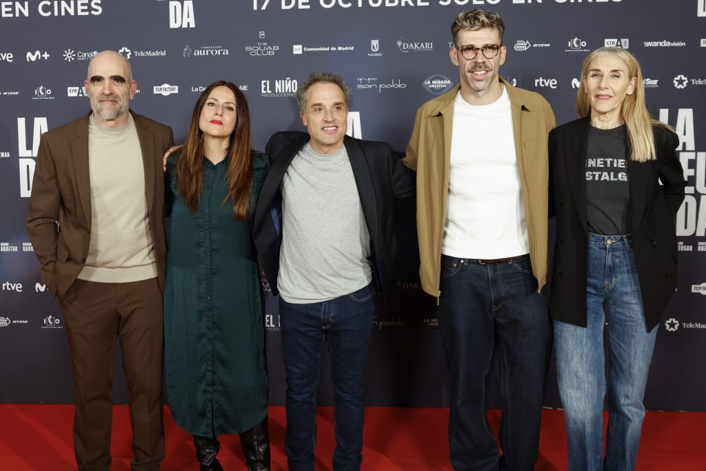 Daniel Guzman, Luis Tosar, Itziar Ituño and Mona Martinez 