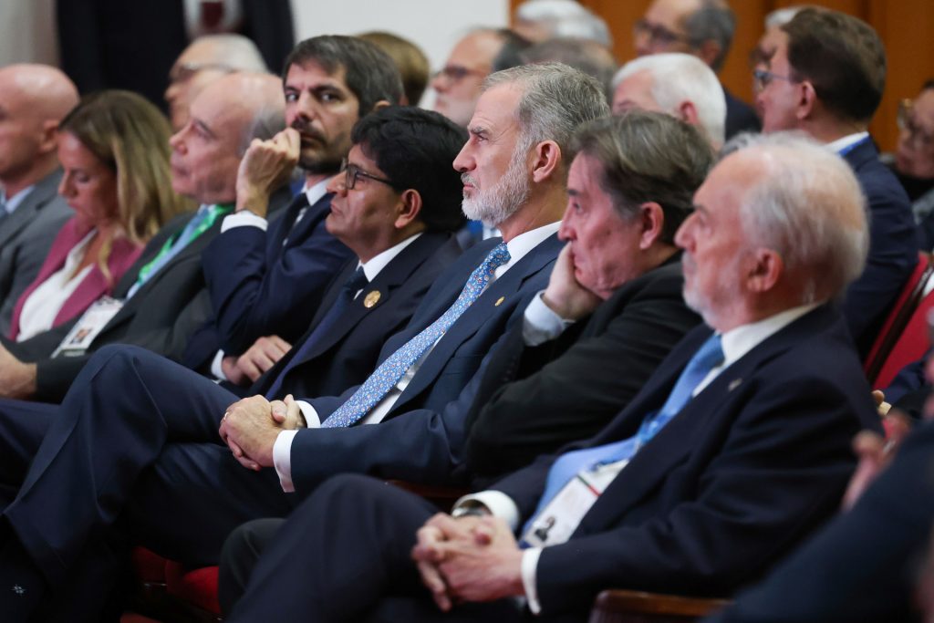 El papel de las instituciones El rey Felipe VI en el Congreso Internacional de la Lengua Española en Perú