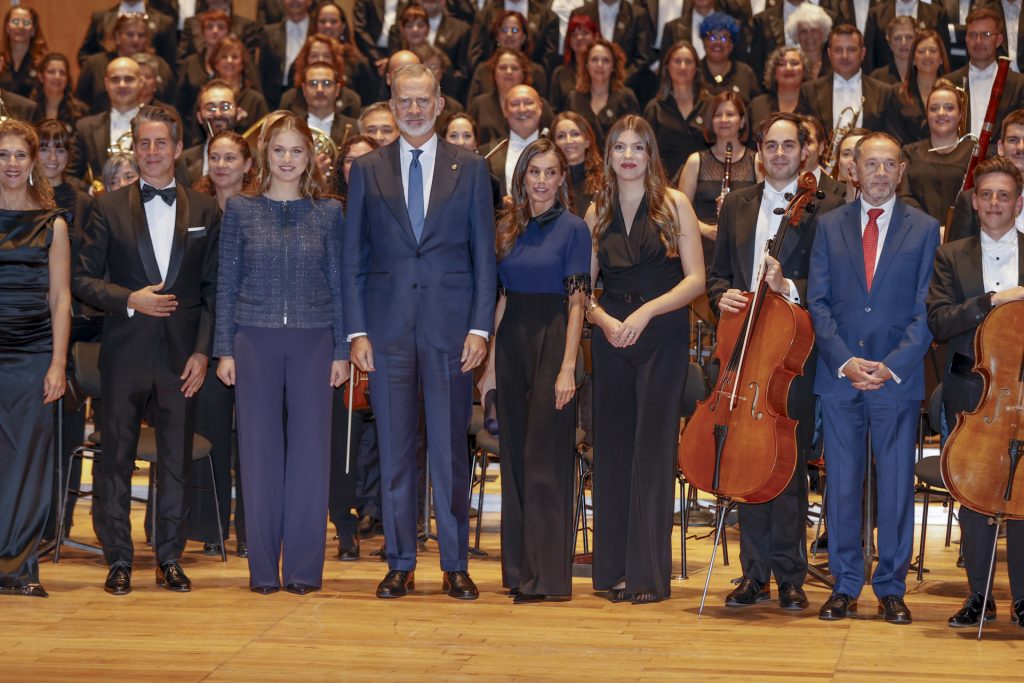 La Familia Real en el concierto inaugural de los Premios Princesa de Asturias 2025