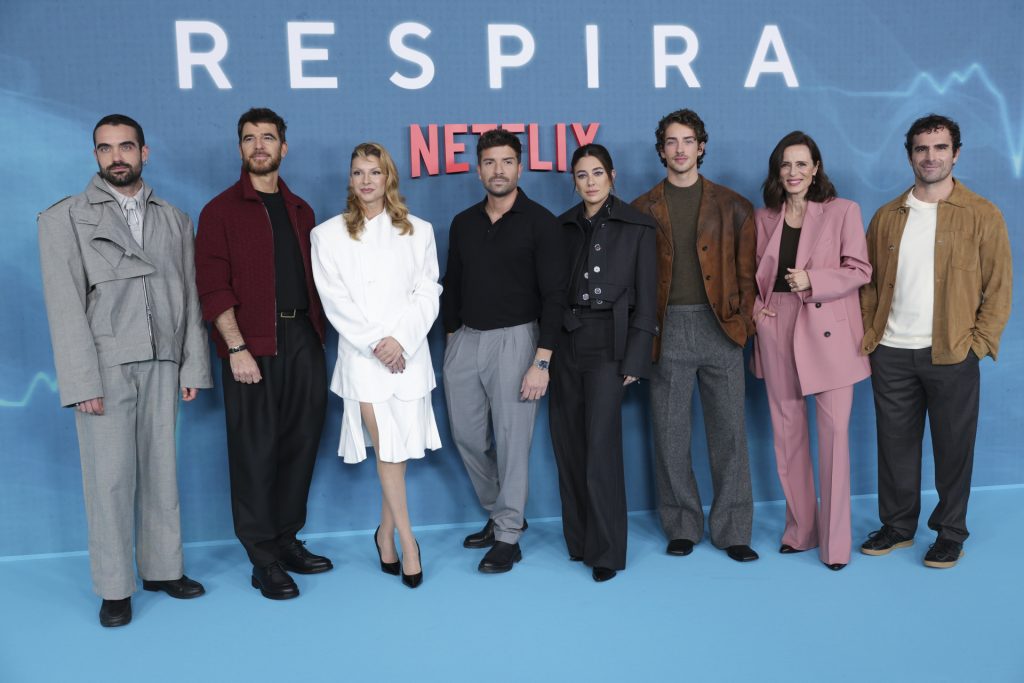 Borja Luna, Najwa Nimri, Aitana Sánchez-Gijón, Blanca Suárez, Pablo Alborán, Alfonso Bassave, Xoán Fórneas y Manu Ríos