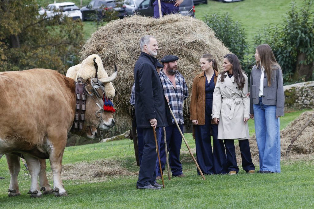 La Familia Real en Valdesoto