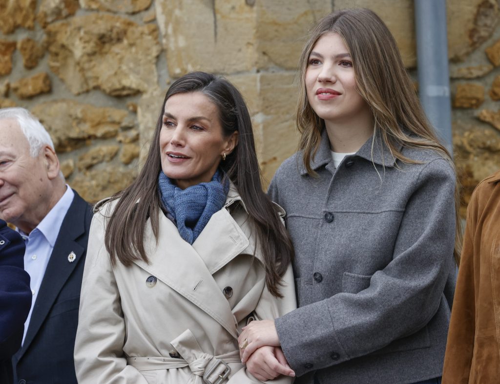 La Familia Real en Valdesoto