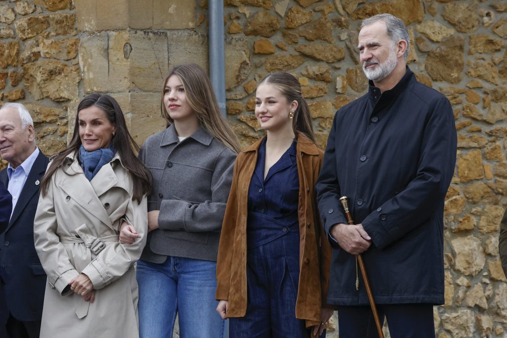 La Familia Real en Valdesoto