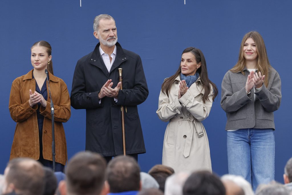 La Familia Real en Valdesoto