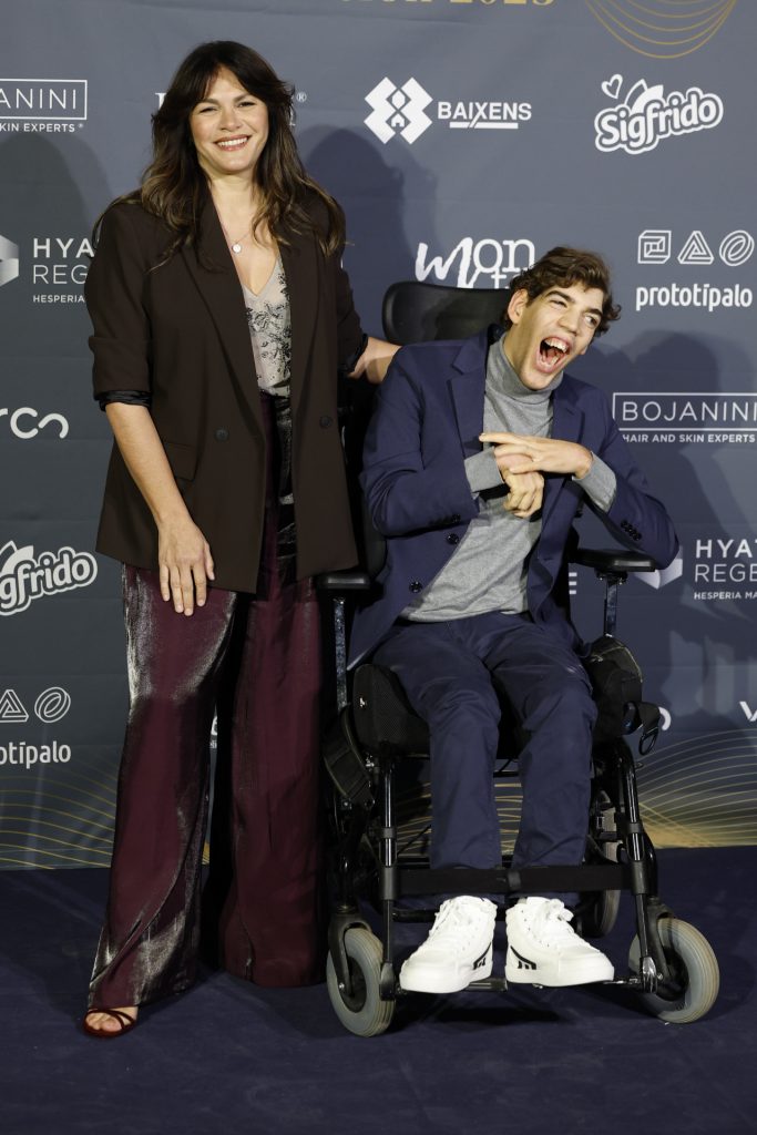 Fabiola Martínez  y Kike Osborne