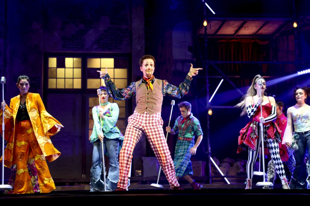 Antonio Banderas dirige el pase gráfico de 'Godspell' en Madrid