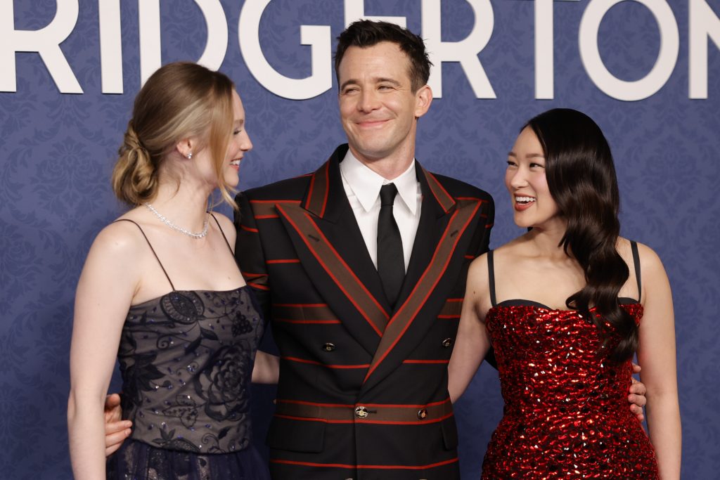 Luke Thompson, Hannah Dodd y Yerin Ha