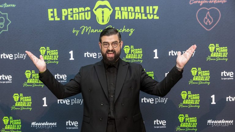 Manu Sánchez ladra más fuerte que nunca en 'El perro andaluz', el nuevo gran formato de entretenimiento del prime time de La 1